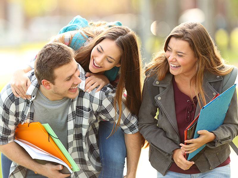 Praticare l’inglese, ma anche imparare una lingua completamente nuova